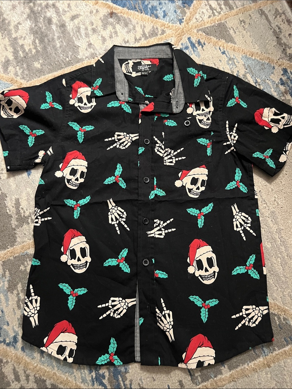 Boys  Black Holiday Skull Print Short-Sleeve Shirt - Festive Graphic 10-12